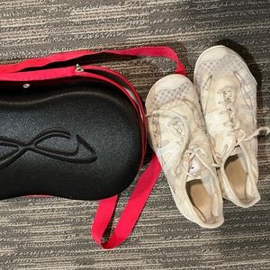 Nfinity Vengence cheer shoes